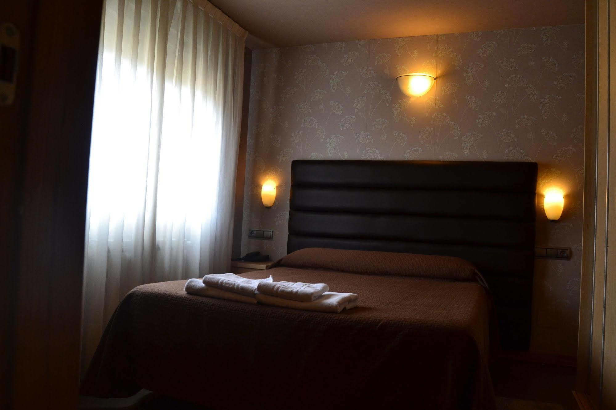Apartamentos Spa Cueto Кангас-де-Оніс Екстер'єр фото